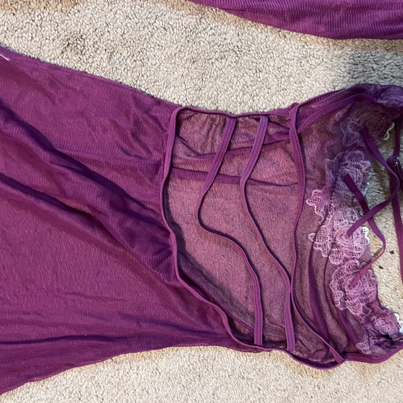 Set of two Women’s Lingerie - Picture 2 of 4